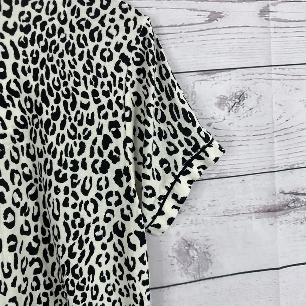 Kate Spade Pajama Top Womens Medium White Black Animal Print‎ Soft Button